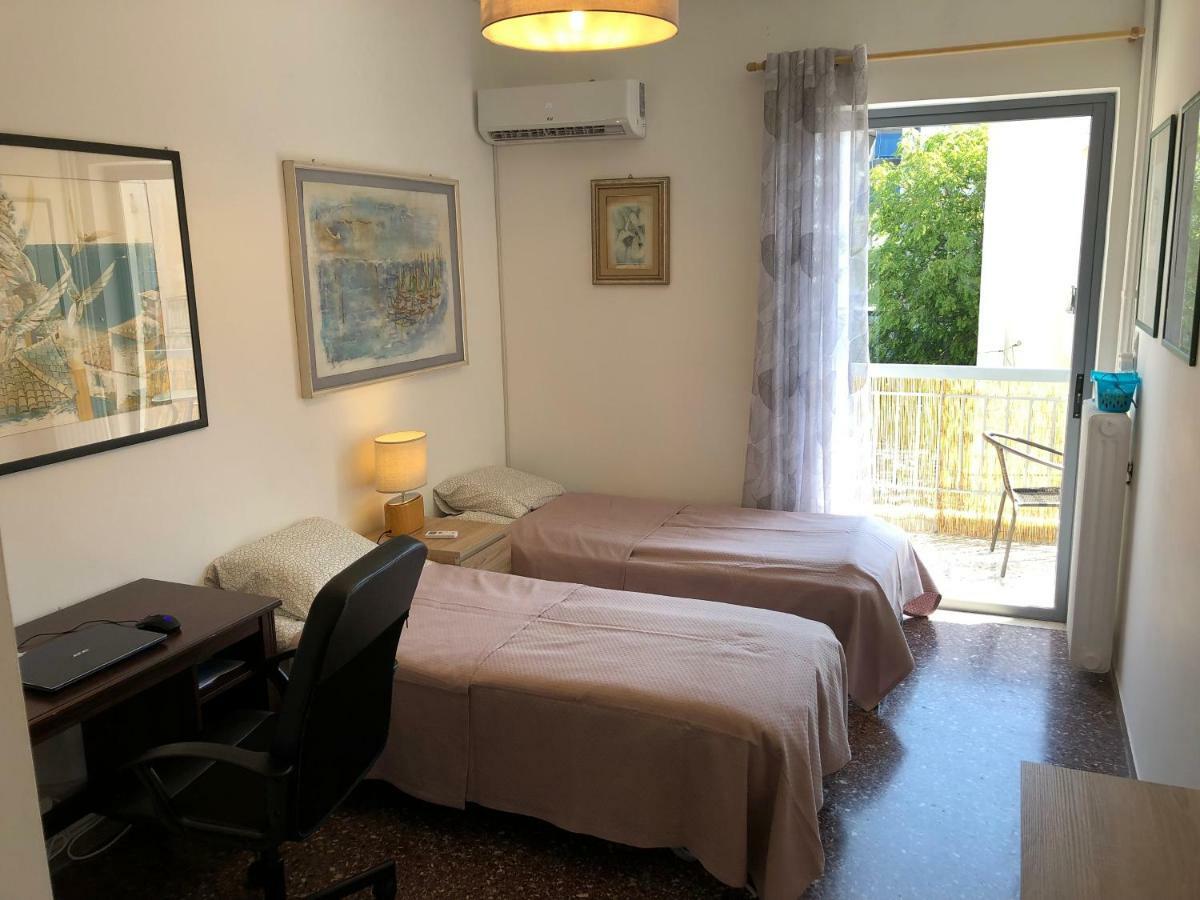 Metaxourgio Spacious Two Bedroom Apartment Athena Bagian luar foto